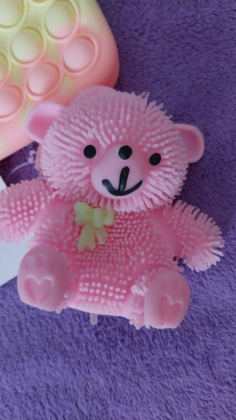 Bublinkový peračník pop it + svietiaci macík príve,