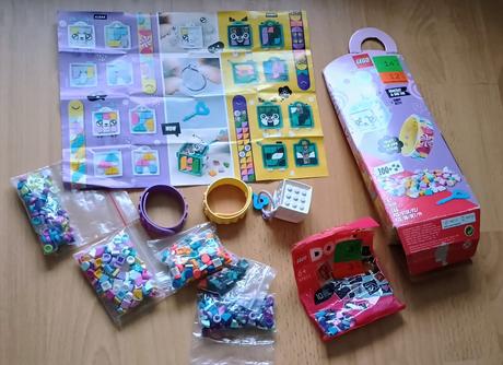 Lego dots dva náramky a ozdoba, 