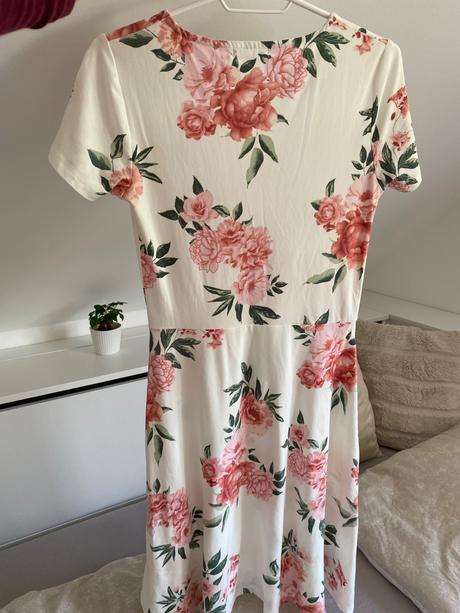 Biele šaty s kvetinkami, gate,xs