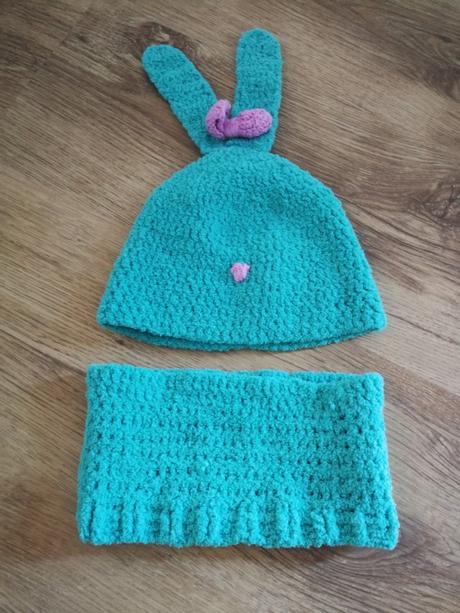 Set čiapka-nakrčník, 86