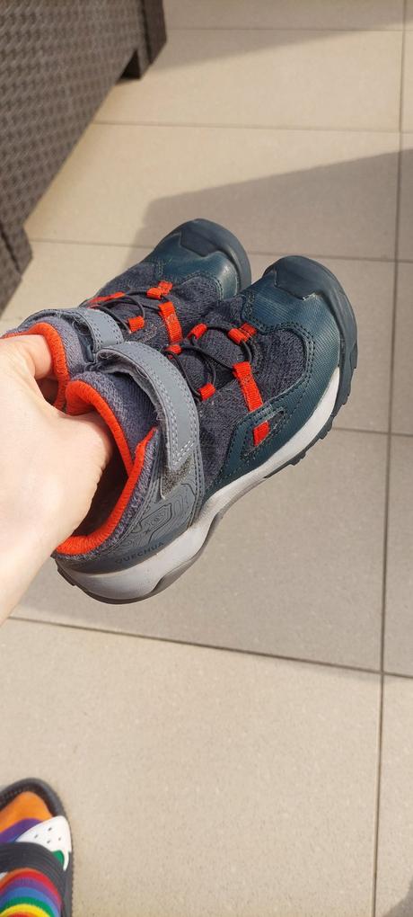 Turistické topanky, 28