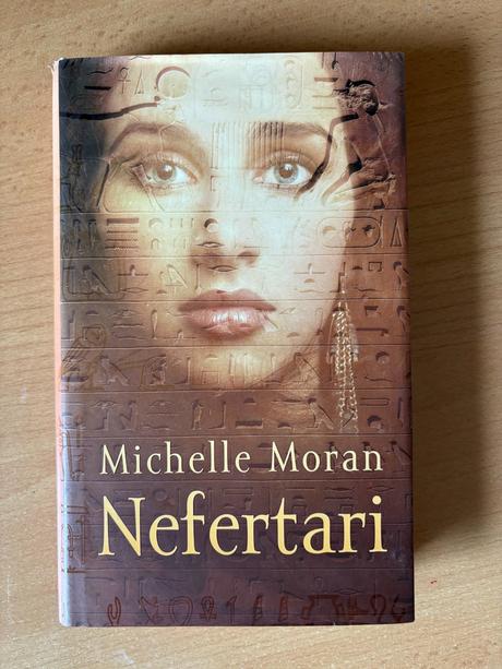 Kniha nefertari (michelle moran), 
