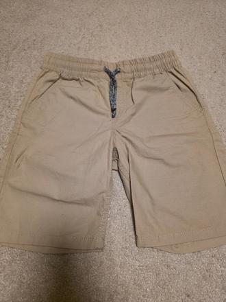 Šortky  8- 9 rokov, f&f,134