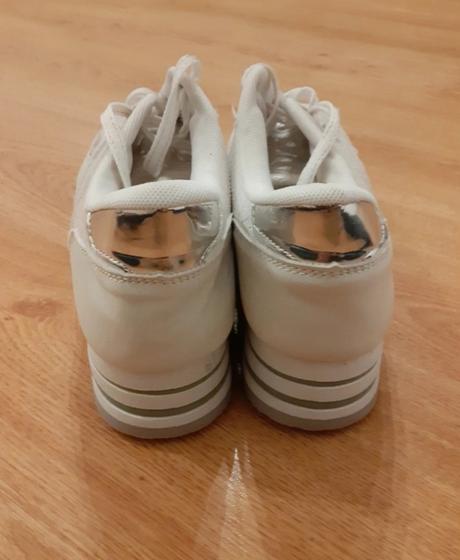 Tenisky na platforme, 39