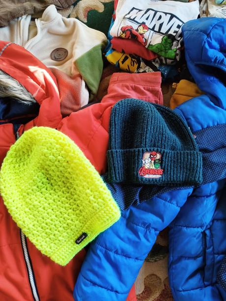 Balíky veci pre chlapca, 104–116