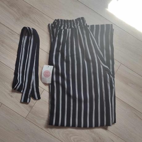 Páskavé nohavice. ľahká, letná látka, m