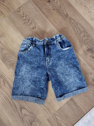 Perfektné riflové šortky, 146