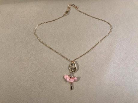 Retiazka s príveskom tanecnica, 