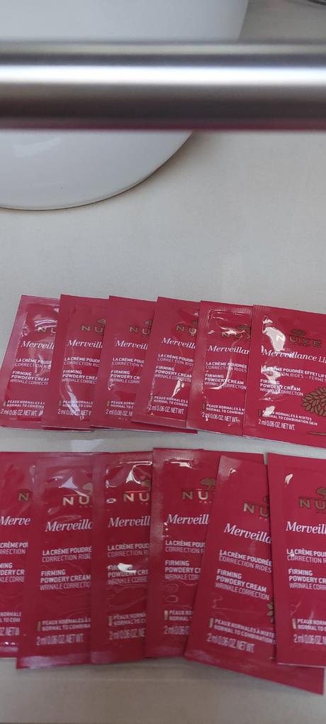 Predam nove kremy a vzorky nuxe, 