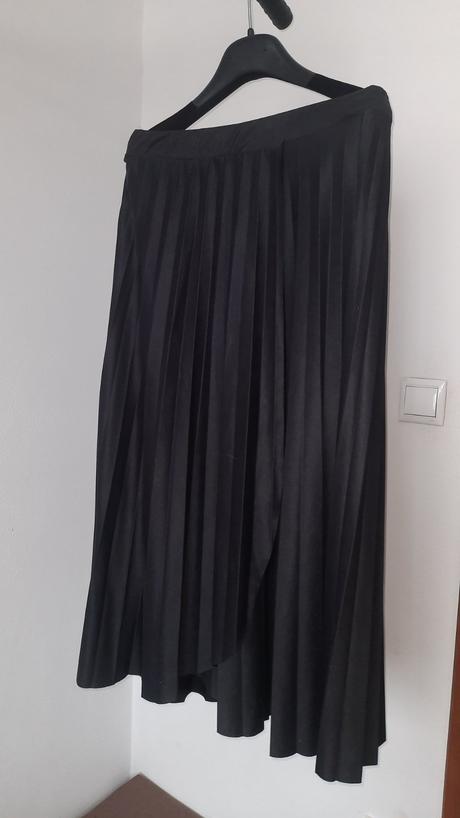 Sukna reserved, reserved,36