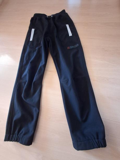 Softshellové nohavice, modelko,134