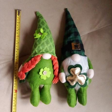 Dekoracia škriatok on a ona,