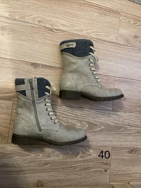 3x obute cizmy, 40