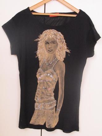 Zaujímavé tričko, 146