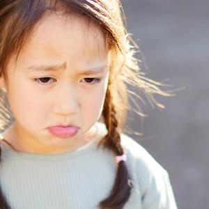 Prečo je moje 5-ročné dieťa negatívne?