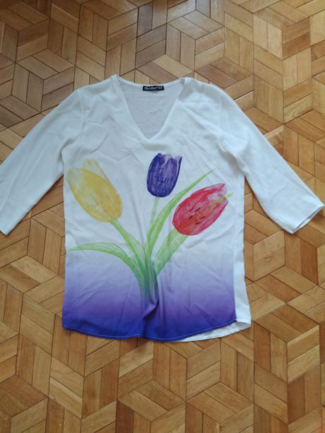 Blúzka s tulipánmi., 38