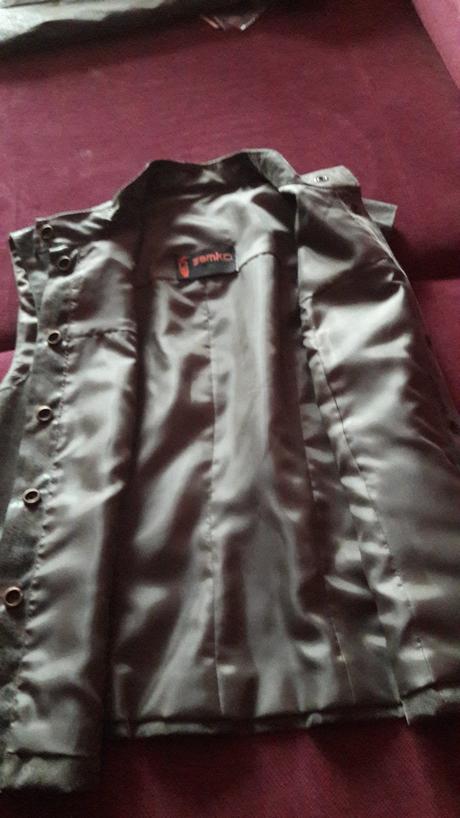 Komplet vesta + sukňa, 36 / 38 / 40 / 42