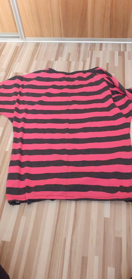 Tričko sam, s.a.m.,146