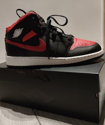 Originálne tenisky jordan air 1mid ako nové, air jordan,39