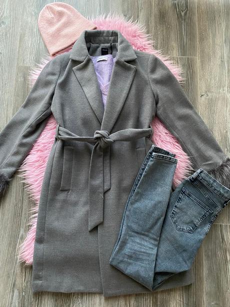 Šedý kabát, calliope,s