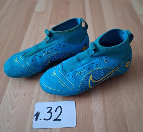 Kopačky a botasky v.32, puma,32