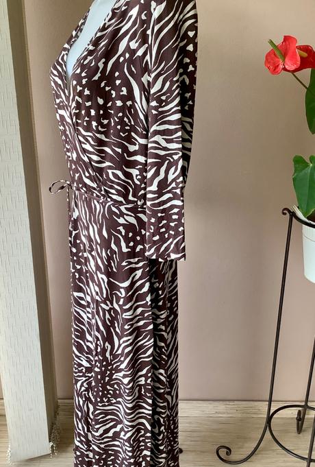 Pruzne upletove šaty, 42