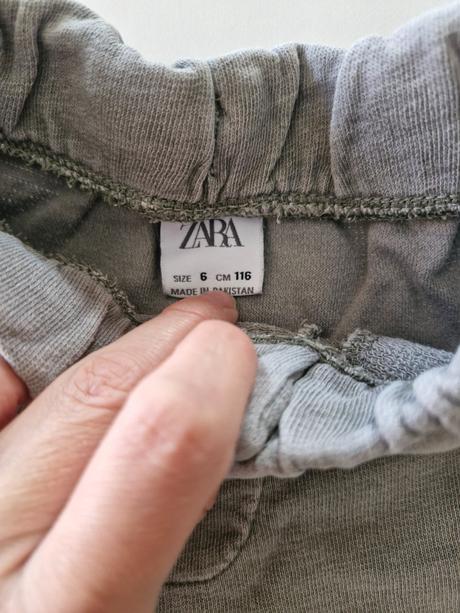 Šortky, zara,116