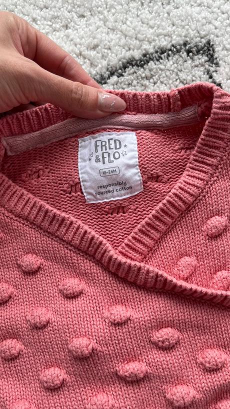 Sveter, tesco,92 / 98