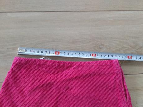 Menžestrová suknička, benetton,110