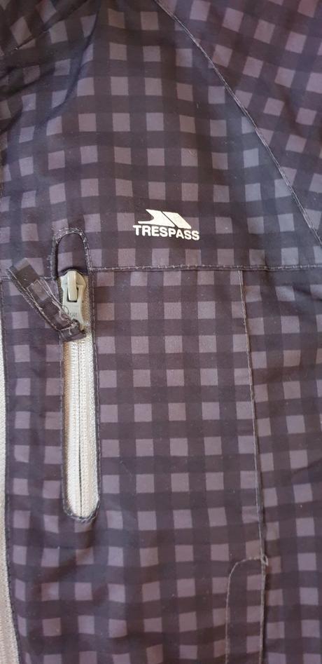 Bunda trespass, v. 98, 98