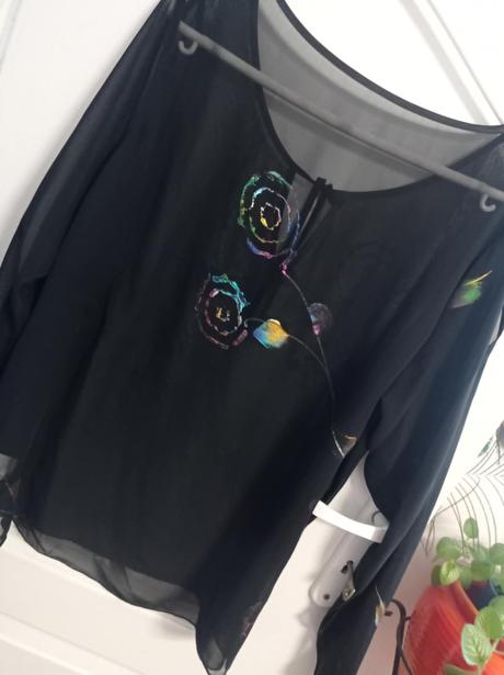 Krásna blúzka -ručne maľovaná, 46