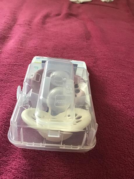 Nové mam svietiace cumlíky 6+ mesiacov, mam