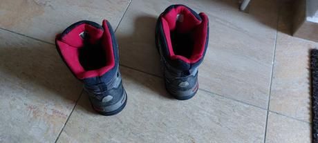 Zimne vysoke topanky c.36, norn,36