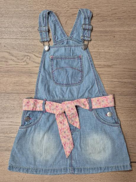 Šaty na traky, girl2girl,110