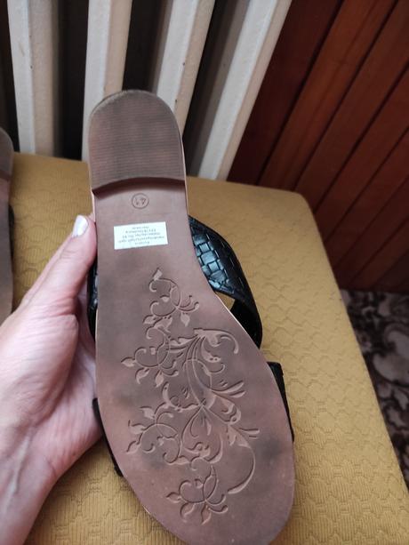 Čierne elegantné šľapky, 41