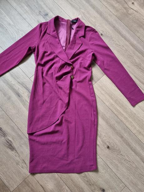 Magentové elastické šaty veľ. 36/38, s