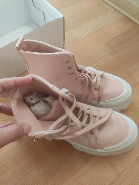 Predám dievčenské topánky, tenisky, 39