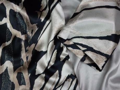 Luxusné saténové šaty, 38