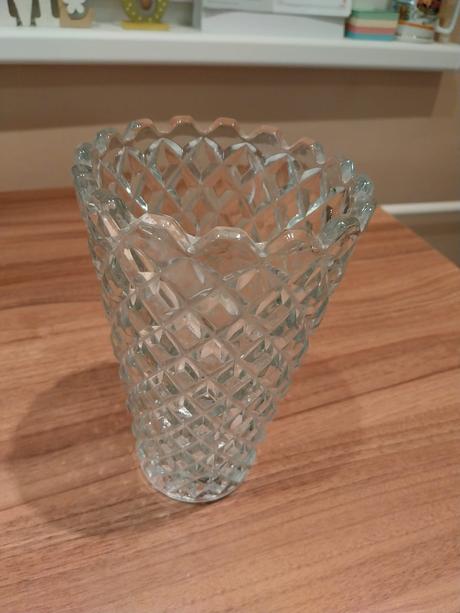 Sklené poháre,misky,