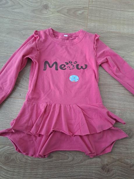 Dievčenské šaty, 98