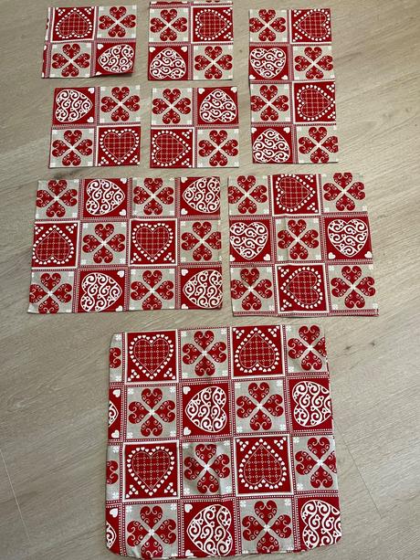 Vianocny set na stolovanie+ vankusik obliecka, 