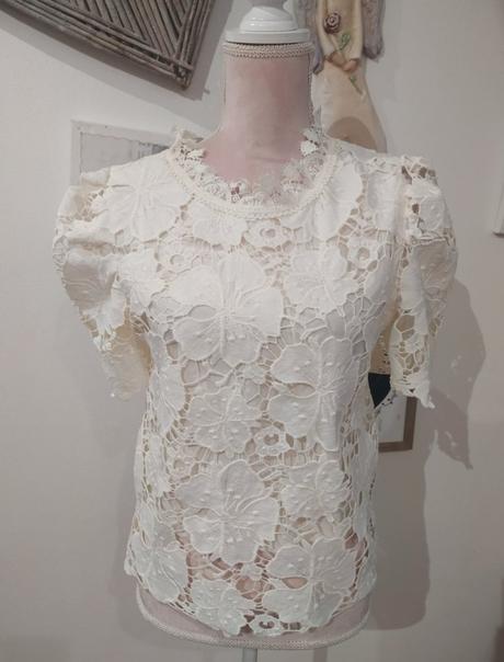 Krajkova blúzka, m / s