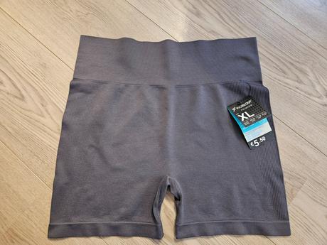 Športové šortky, primark,xl