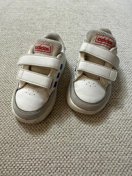 Adidas tenisky, adidas,21