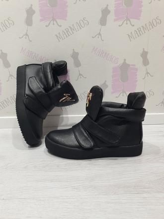 Čierne topánky 38, 38