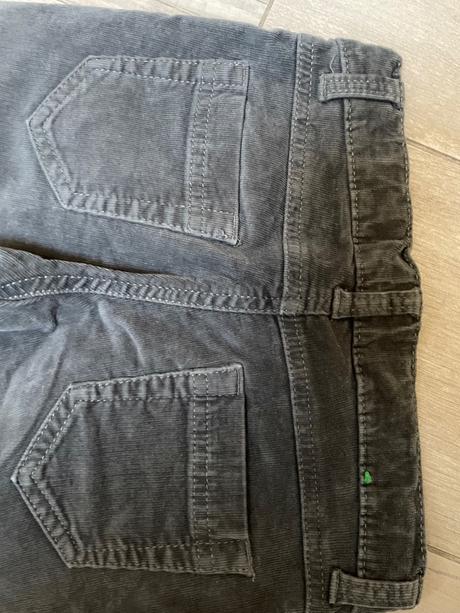 Krásne menčestráky, benetton,116