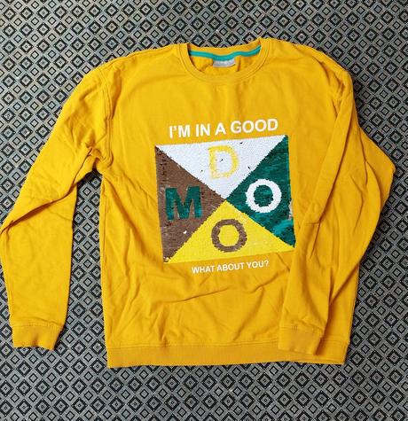 Mikina s meniacim obrázkom, 164