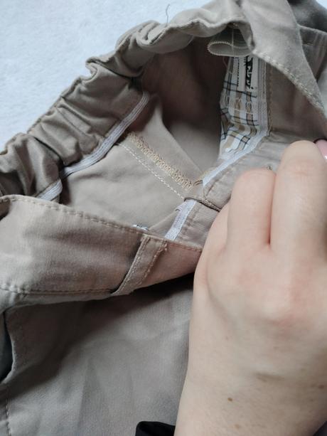 Béžové elegantné nohavice, 122