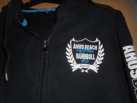 Mikina predlžená- intersport- veľ. s, s