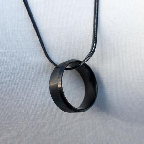 Oceľová čierna retiazka s hadím vzorom,